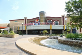 West Oaks Mall, Houston